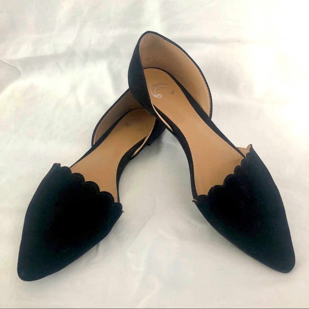✨EUC✨ Charming Charlie Black Scallop Flats